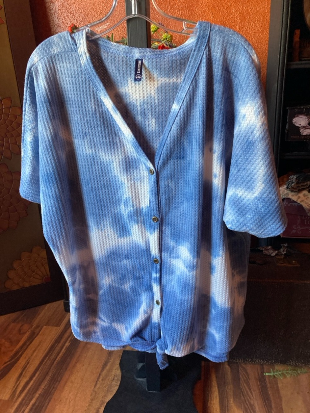 Iwollence Size 2XL short sleeve blue tie dyed knot front top